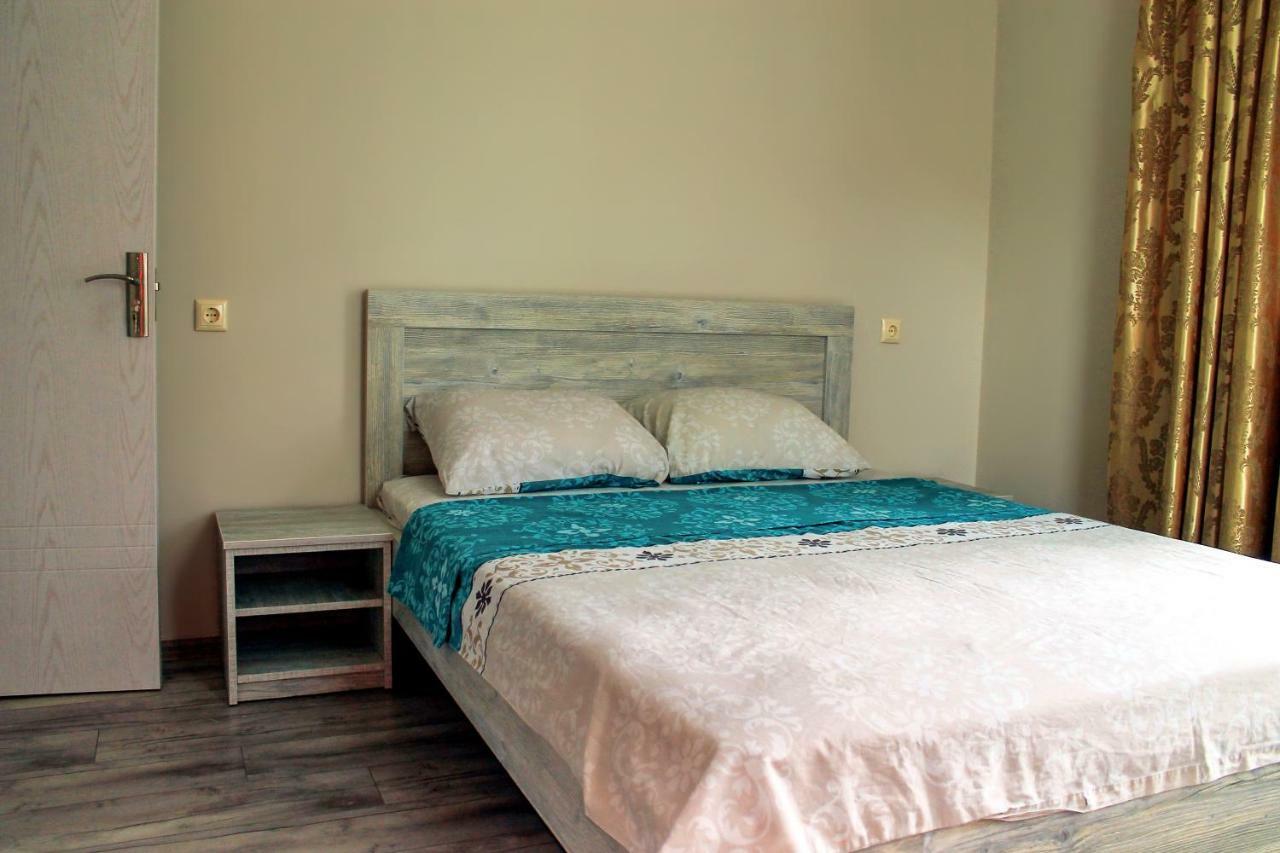 Tedo'S Guest House Makhinjauri Zimmer foto